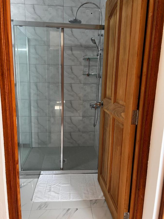 Western Ocean Breeze Self Catering Victoria Eksteriør bilde